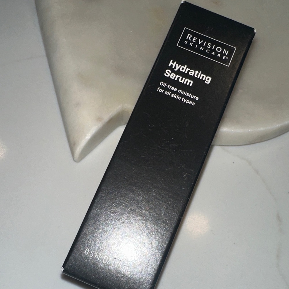 Hydrating Serum - Black